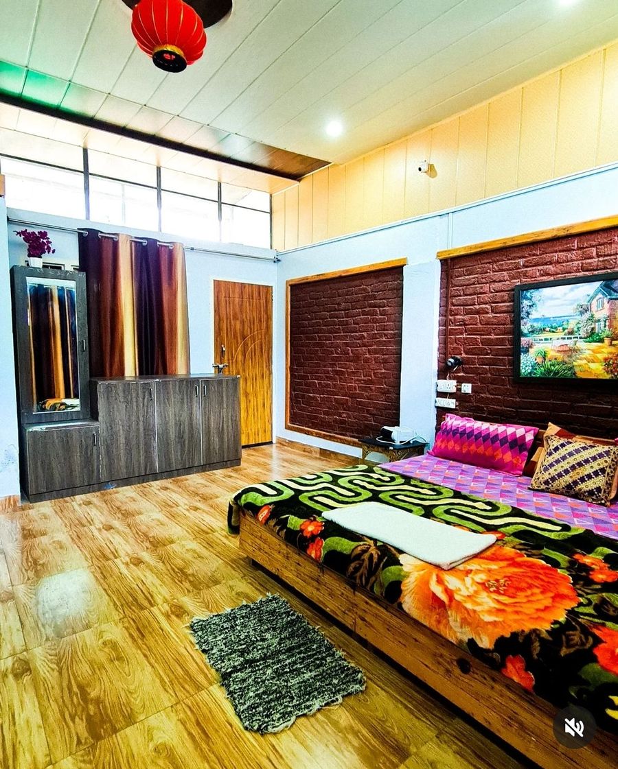 Sunrise Homestay in Nainital, Uttarakhand