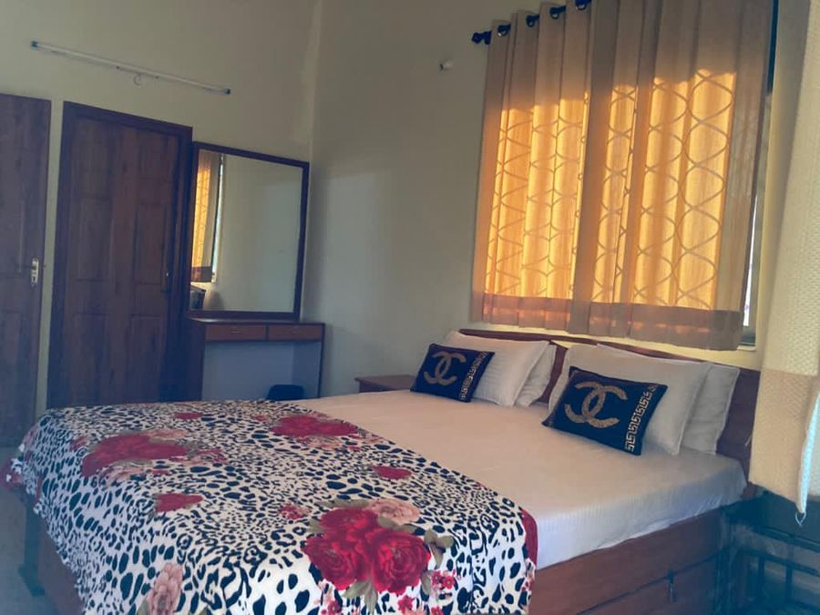 Lavender 2 bhk home by Ravi&Jazz in Arossim, Goa