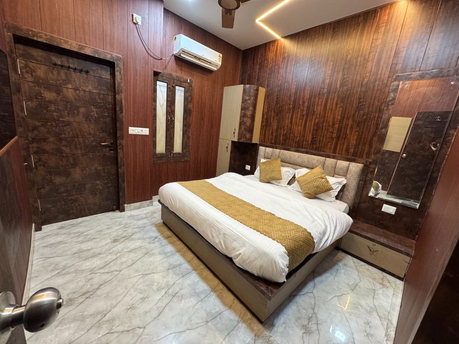 GURUVAYUR DHAM in Mathura, Uttar pradesh