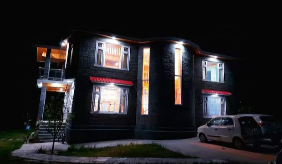 VacationBuddy Himalayan 3BR Farmstay Nr Manali in Manali, Himachal pradesh