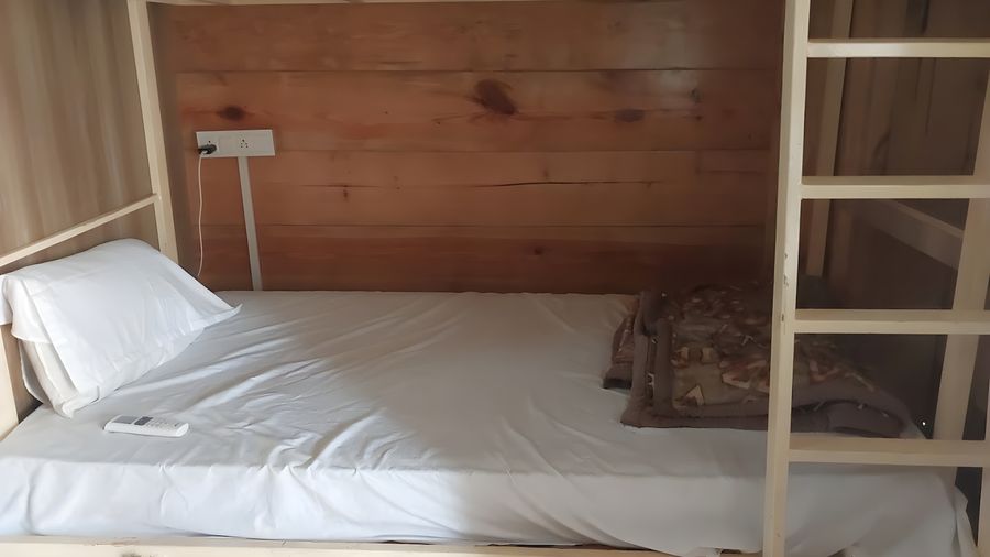 Premium Beds in Dormitory Rooms Available fully Ac in Canacona, Goa