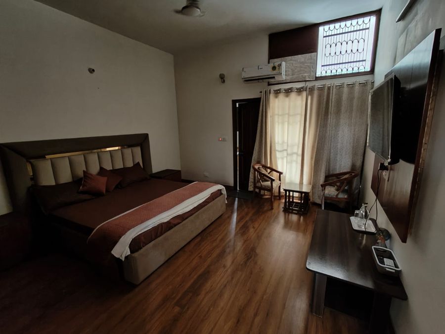 ILAKA HOME STAY in panchkula, haryana