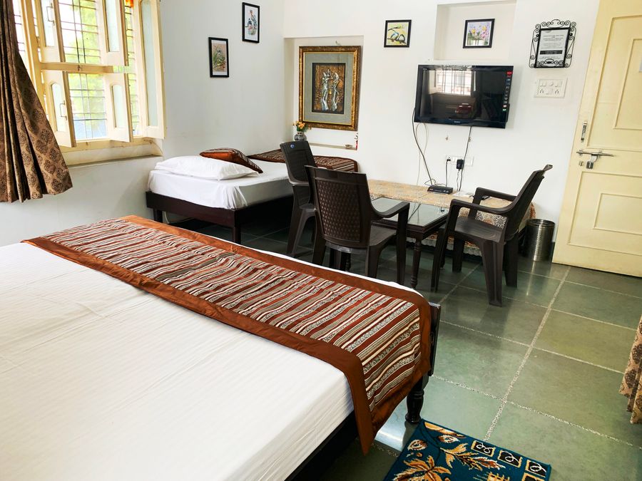 Gadh Ganesh Homestay Udaipur - Triple Bed Room in Udaipur, India