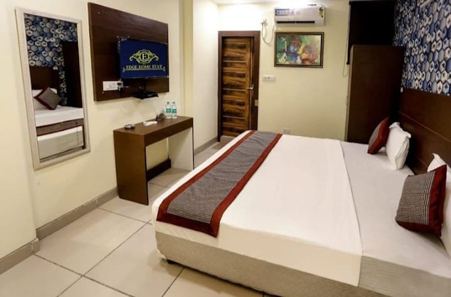 Edge Home Stay New Delhi | Comfortable & Peaceful in Mahipalpur, Delhi