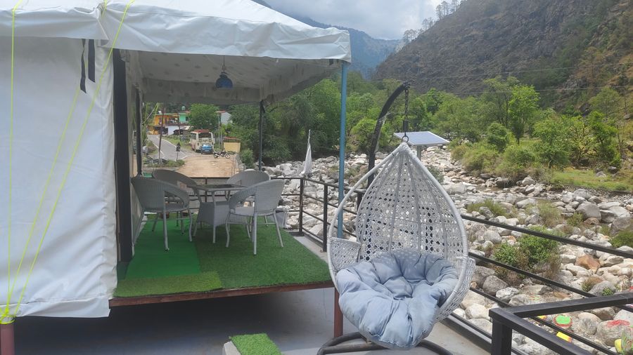 Cottage and rooms available with naturl river pool in Mandal, Uttarakhand