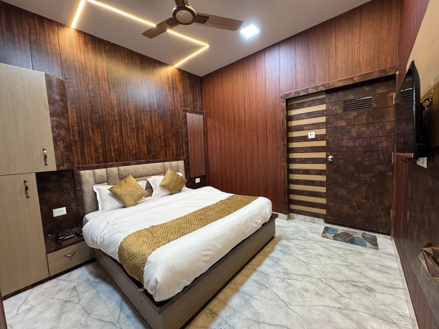 GURUVAYUR DHAM in Mathura, Uttar pradesh