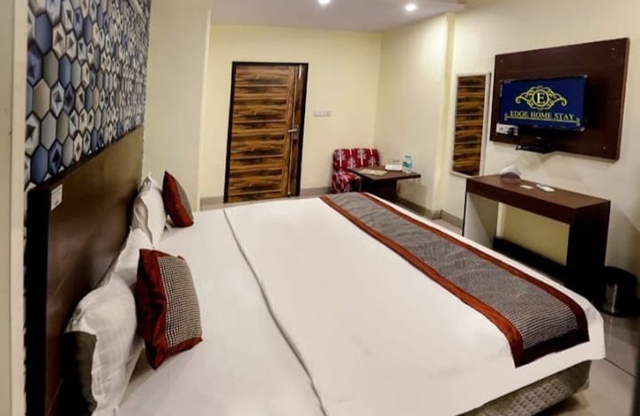 Edge Home Stay New Delhi | Comfortable & Peaceful in Mahipalpur, Delhi