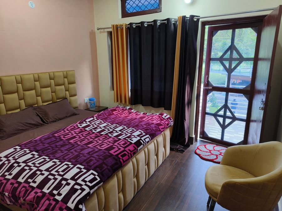 Kedar darshan Umesh home stay in Jamu phata rudraprayag, Uttarakhand