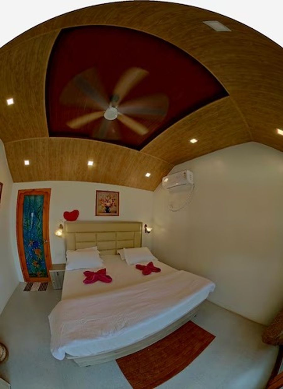 Sea View Cottage With AC in Palolem, Goa