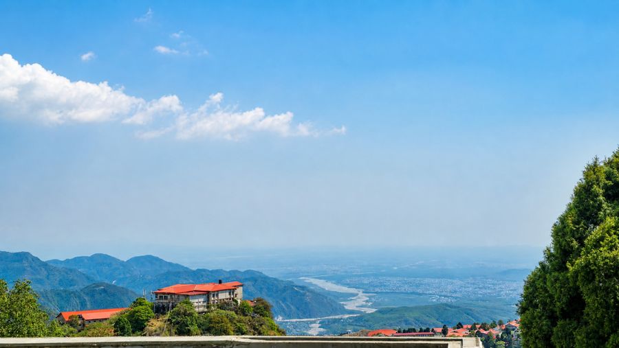 Scenic panoramic valley and sky view homestay in mussoorie