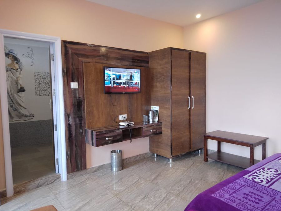 Mountain view inn in Dalhousie, himachal pradesh