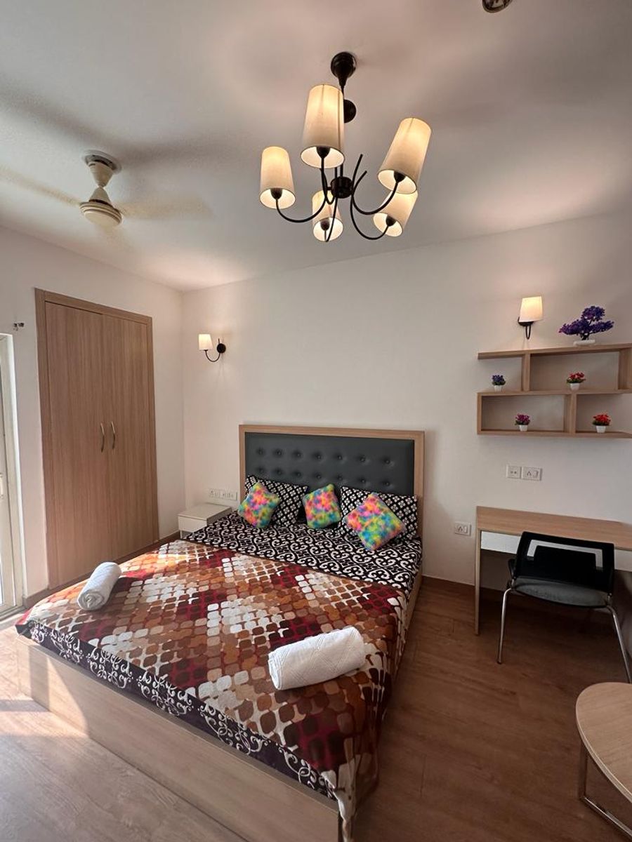 2 Lavish Studio Apartment in Noida by Pearl Castle in Noida, Uttar Pradesh