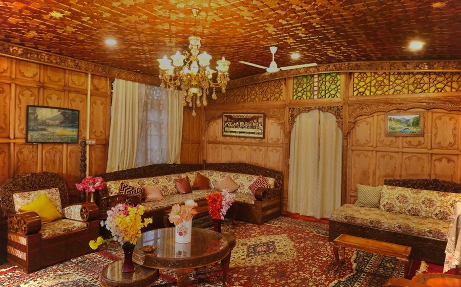Shahnama luxury houseboat in Srinagar Jammu and Kashmir, Jammu and Kashmir