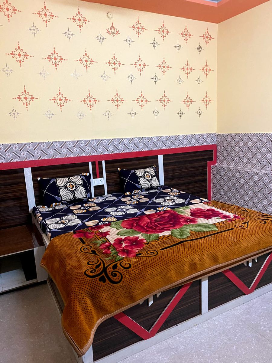 Patel paying guest house in Mathura, Uttar pradesh