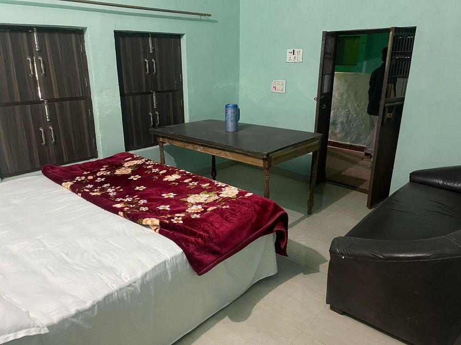 Shree Kedareshwar Bhavan in Varanasi, Uttar Pradesh