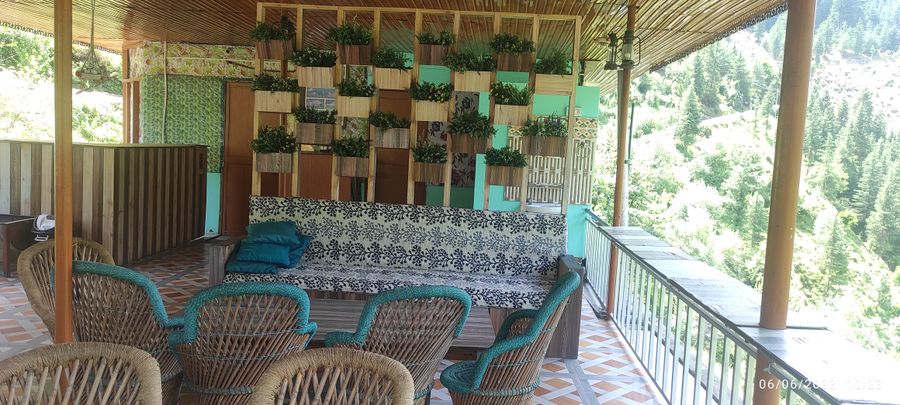 Cloudwalker Inn in Banjar, Himachal pradesh