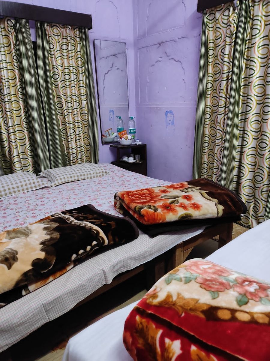 SRI VINAYAK PAYING GUEST HOUSE in Prayagraj, Uttar Pradesh