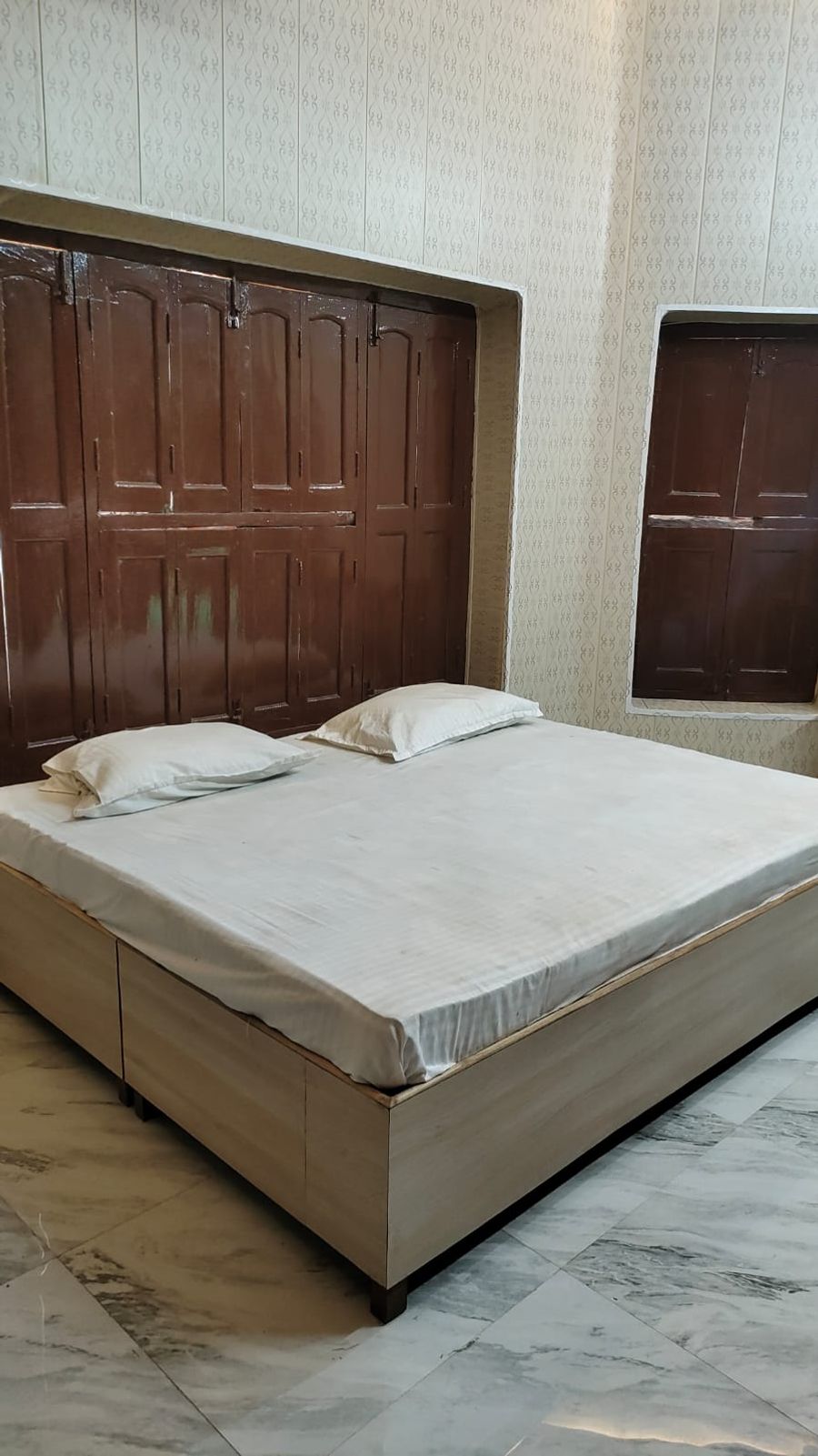 Krishna home stay in varanasi, uttar pradesh