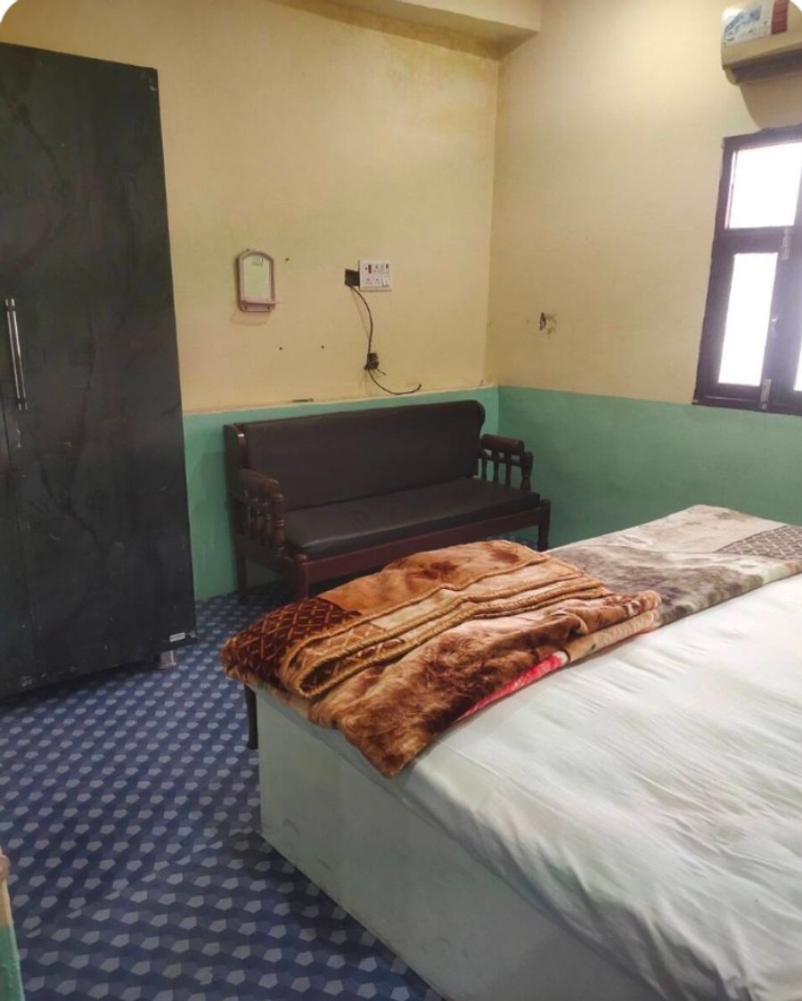 Shree Kedareshwar Bhavan in Varanasi, Uttar Pradesh