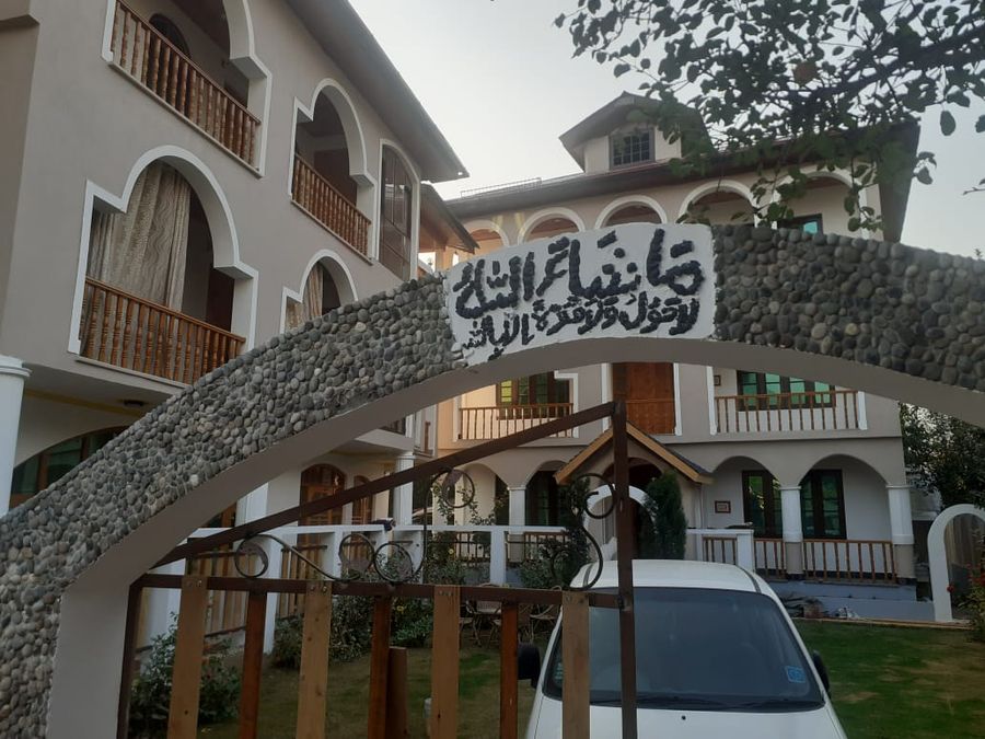 Sweet summer in Srinagar, Jammu and Kashmir