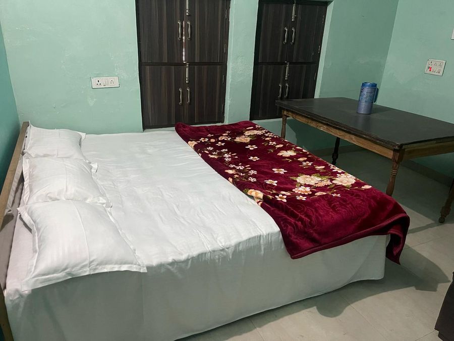 Shree Kedareshwar Bhavan in Varanasi, Uttar Pradesh