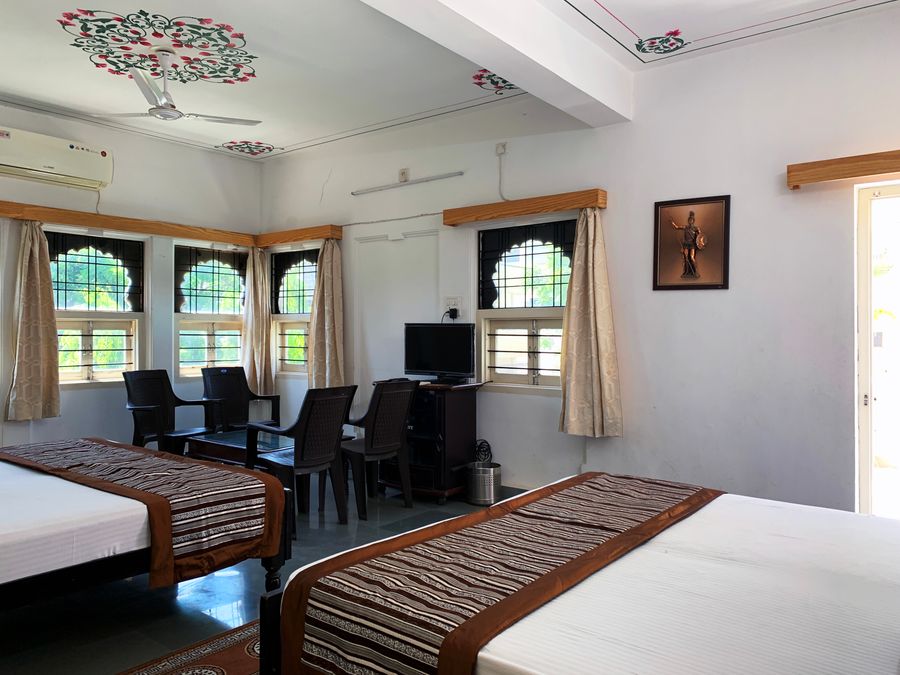 Gadh Ganesh Homestay - Four Bed Room in Udaipur, India