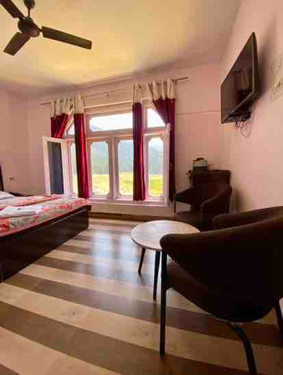 Hotel parul and restaurant in chamba, Himachal Pradesh