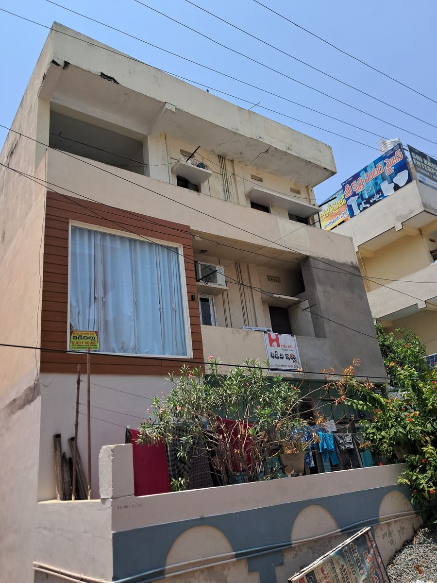 Bhavanipuram, swathi theater road in vijayawada, Andhra Pradesh