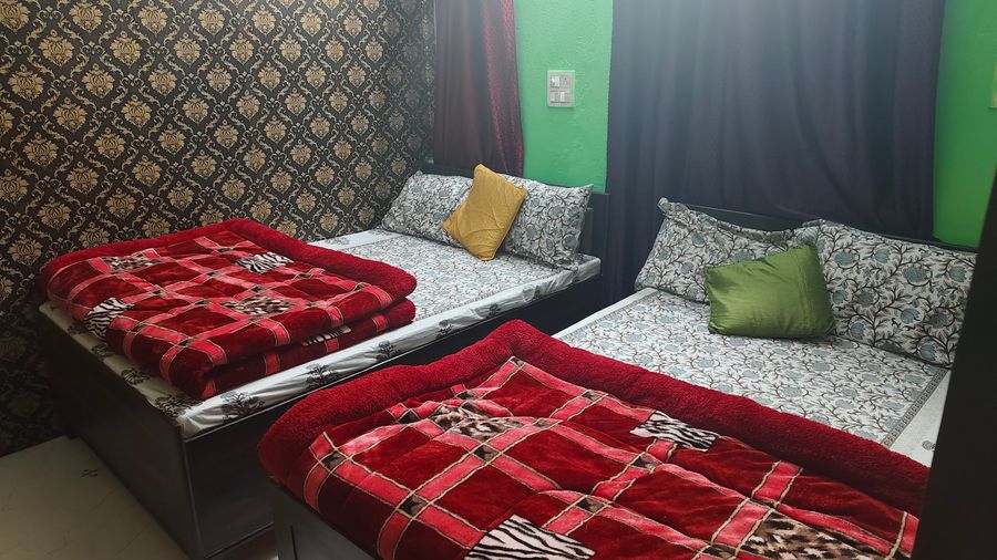 Cottage and rooms available with naturl river pool in Mandal, Uttarakhand