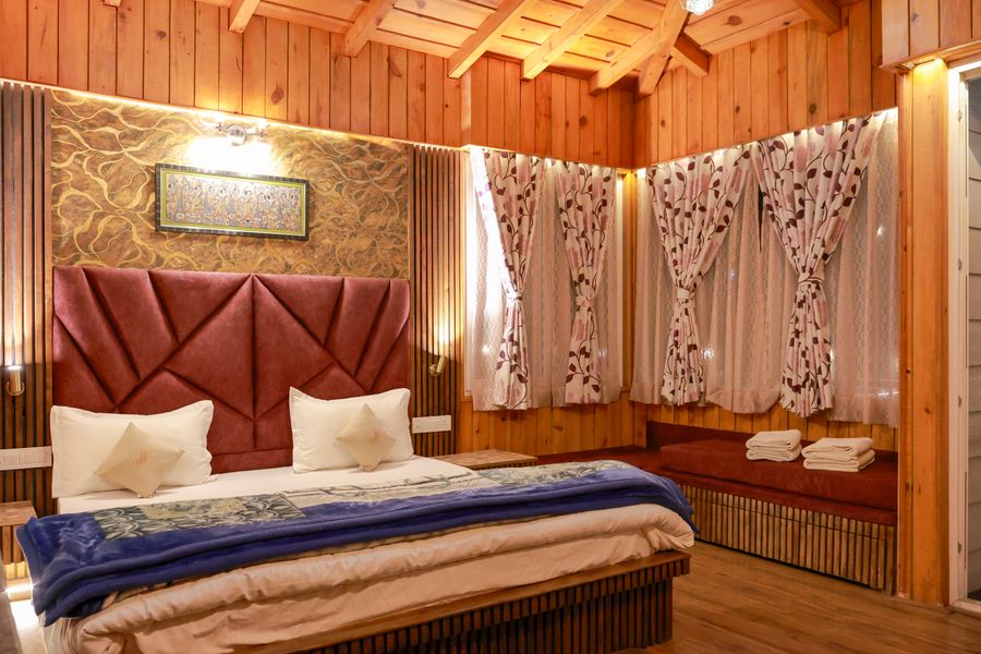 Qcent Club Deluxe Wood Cottages in Mukteshwar, Uttarakhand