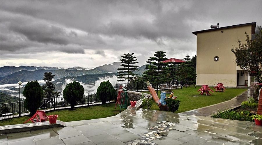 Mist n Meadows Resort in Rajgarh, Himachal Pradesh