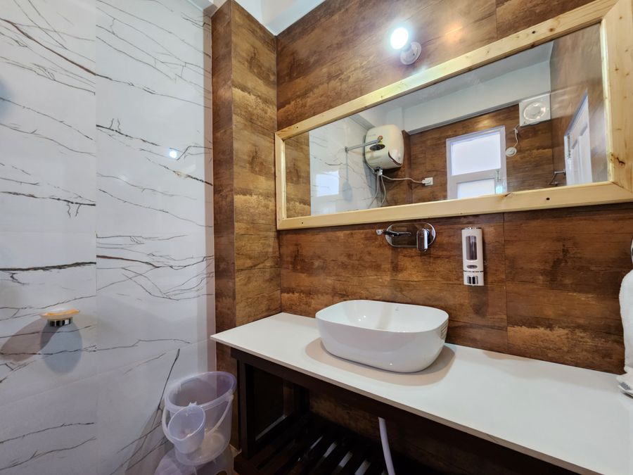 Modern luxury vanity washroom in Shimla