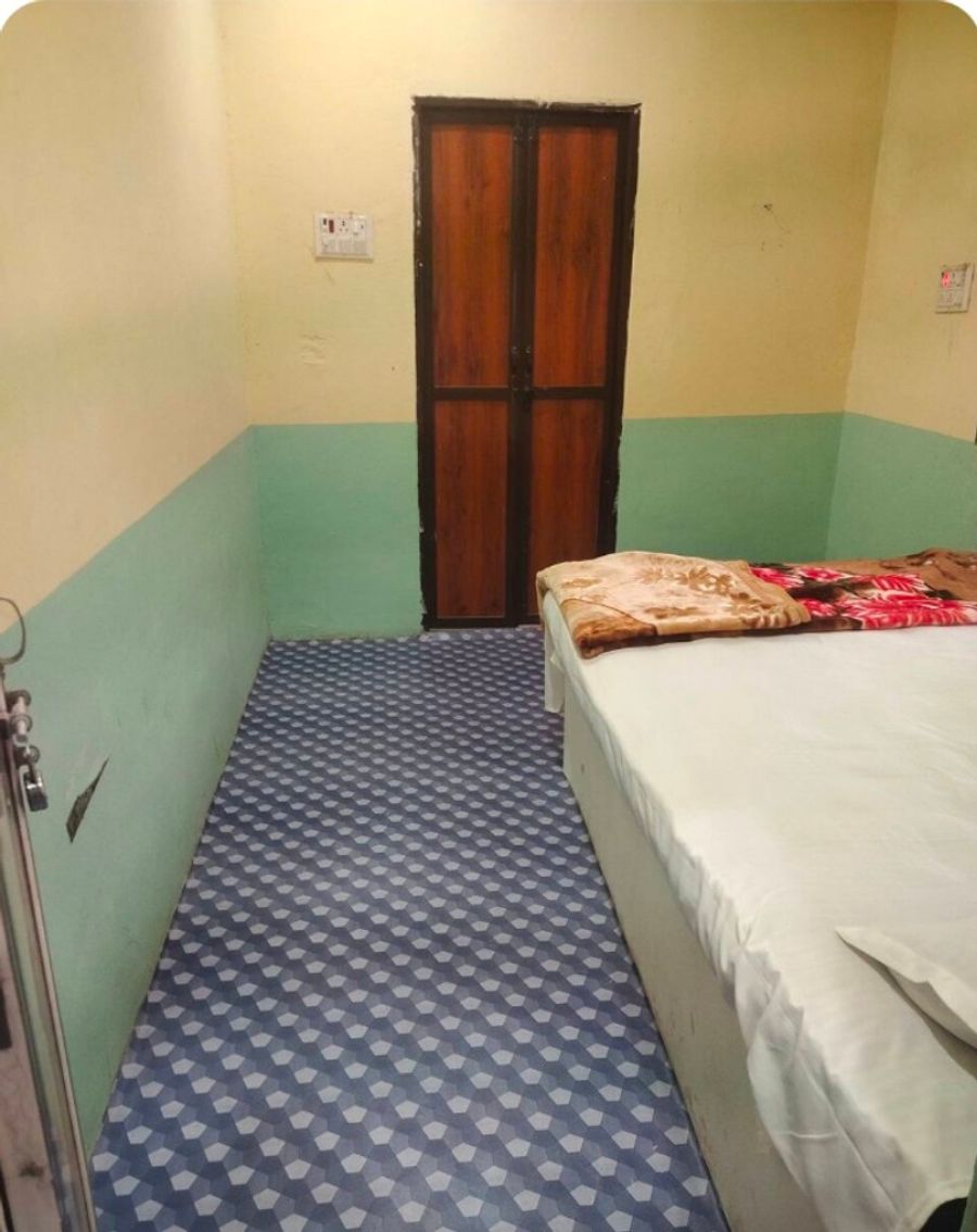 Shree Kedareshwar Bhavan in Varanasi, Uttar Pradesh