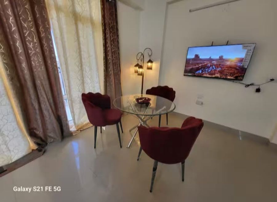 Charming 2br apartment in gurugram in Gurugram, haryana