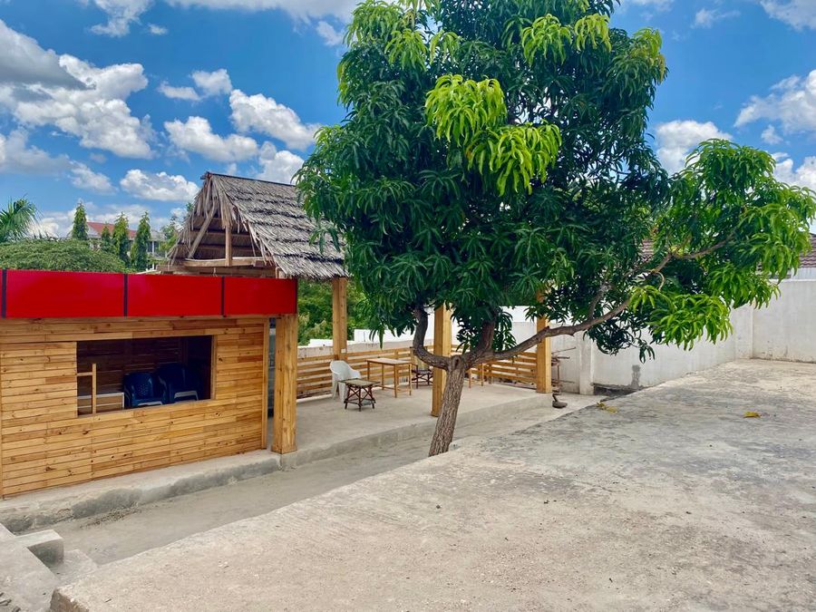 BRIAN HOMESTAY , located near Nyerere airport in DAR ES SALAAM, TANZANIA