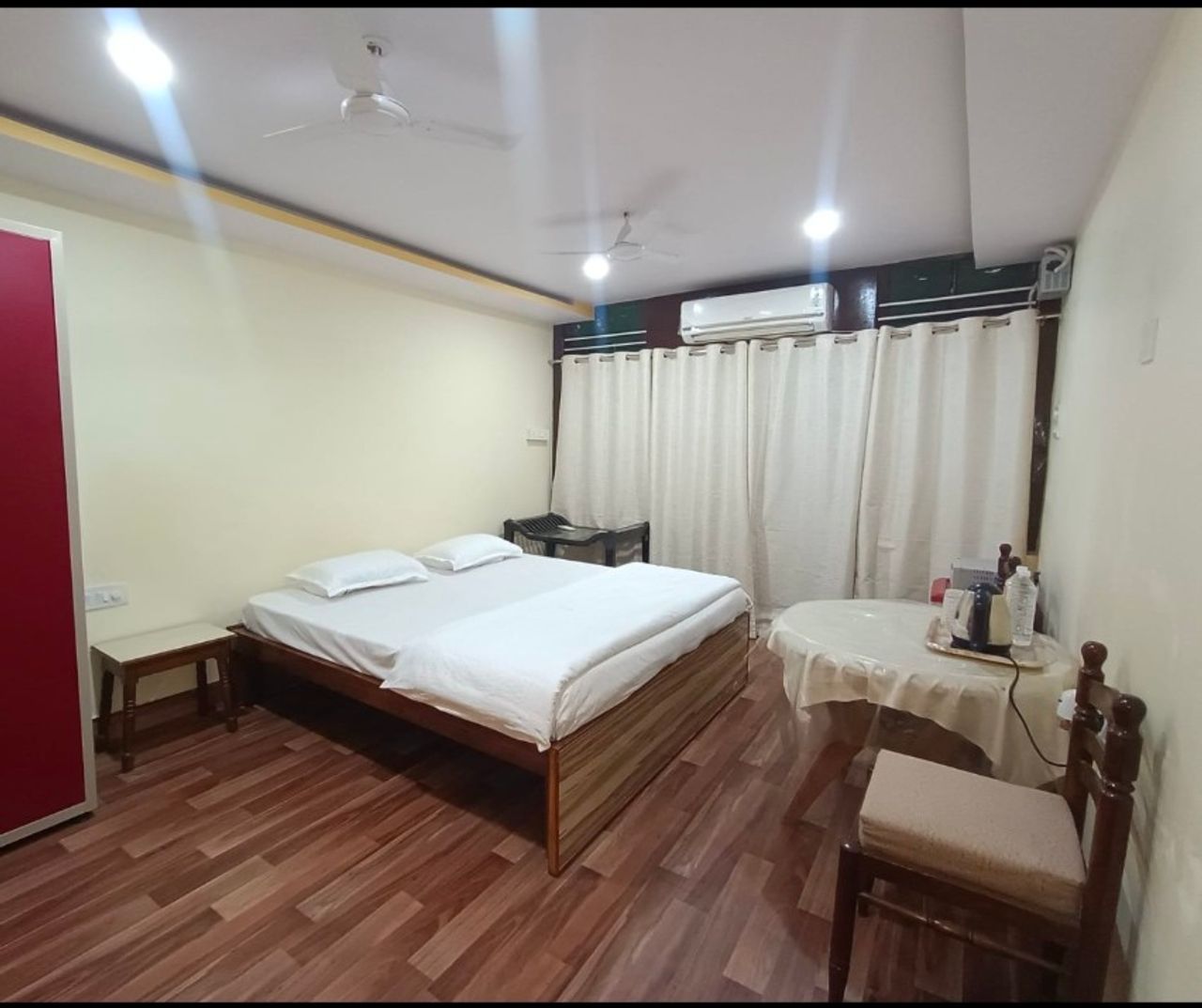 Luxury Home Stay in Varanasi, Uttar Pradesh