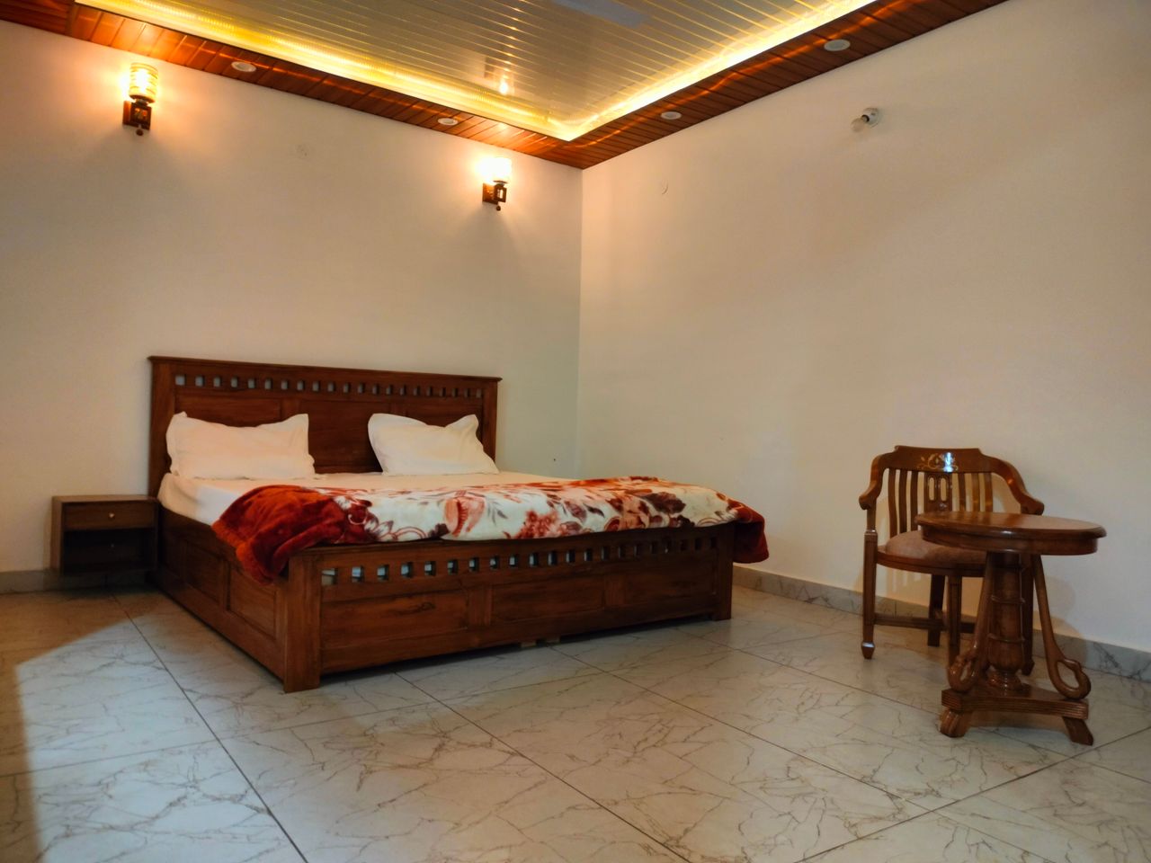 1BHK Luxury Suite with Kids Room and Valley view in Chamba, Uttarakhand