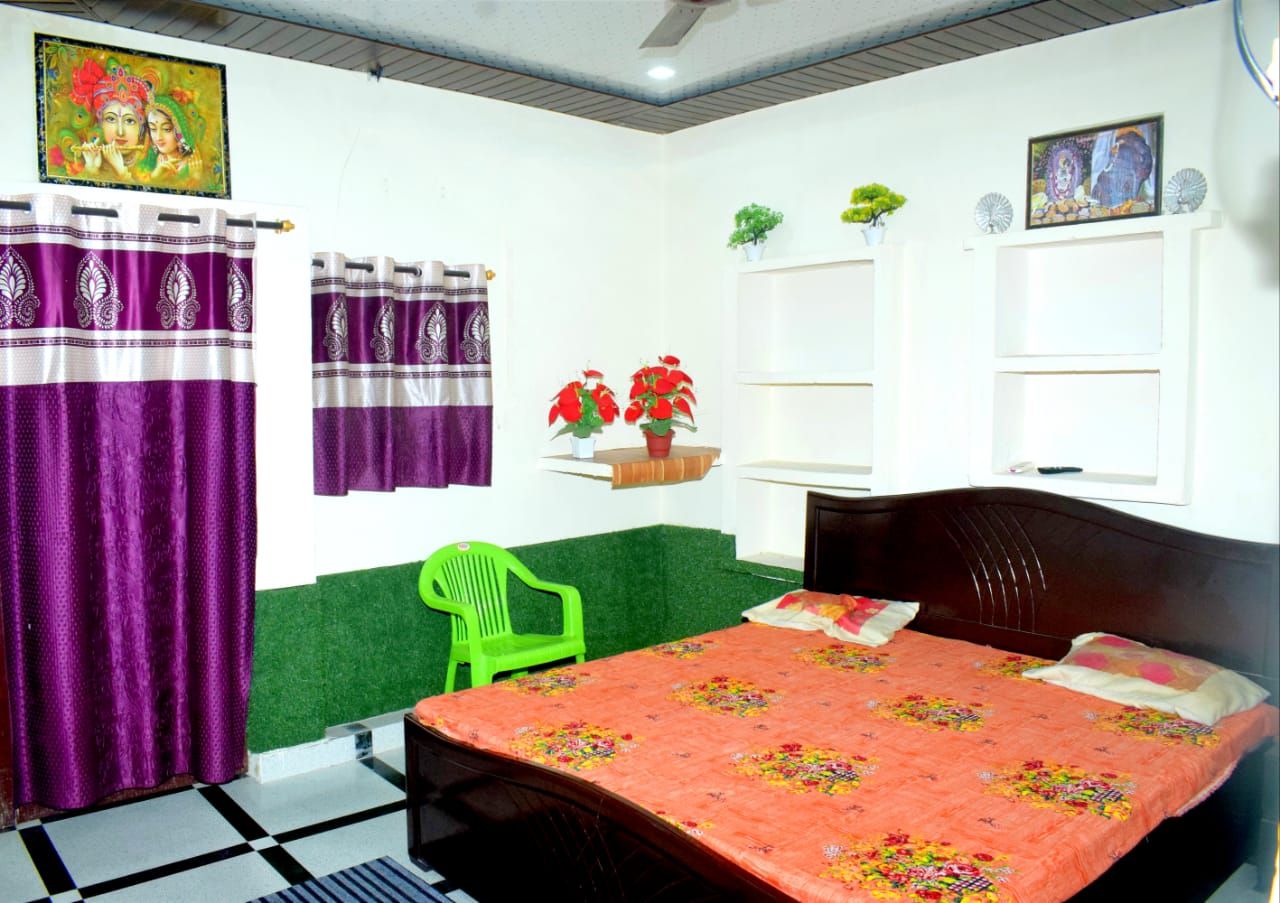 Radhey krishna home stay in mathura, uttar Pradesh