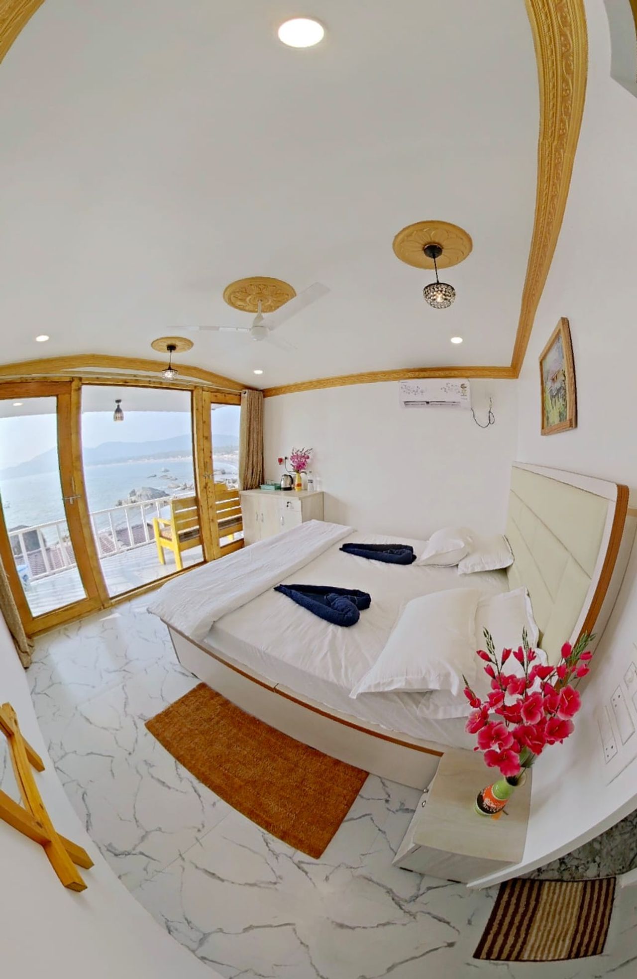 Sunset Sea View Cottage With AC in Palolem, Goa