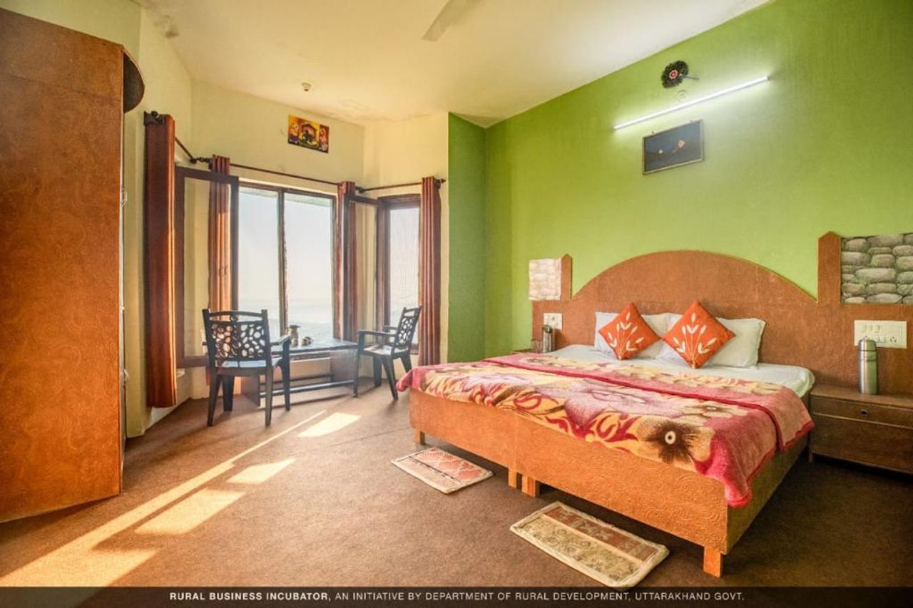 Mount valley view home kausani in Kausani, Uttarakhand
