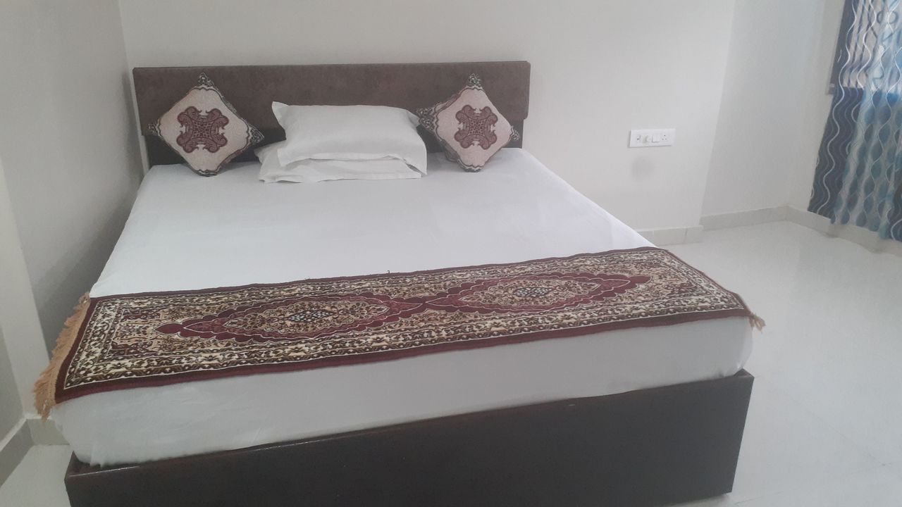 the royal green residency in varanasi, uttar pradesh